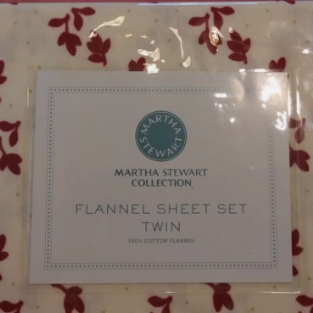 New Martha Stewart Christmas Holly Berries Twin Flannel Sheets
